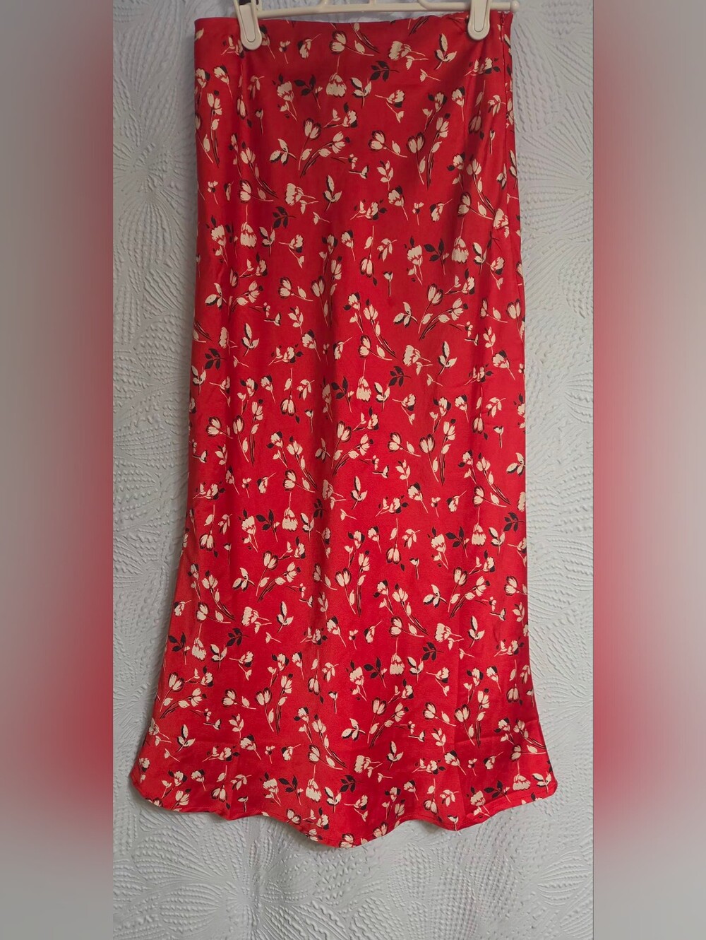 Like New Lost & Wander Red Floral Print Midi Skirt
